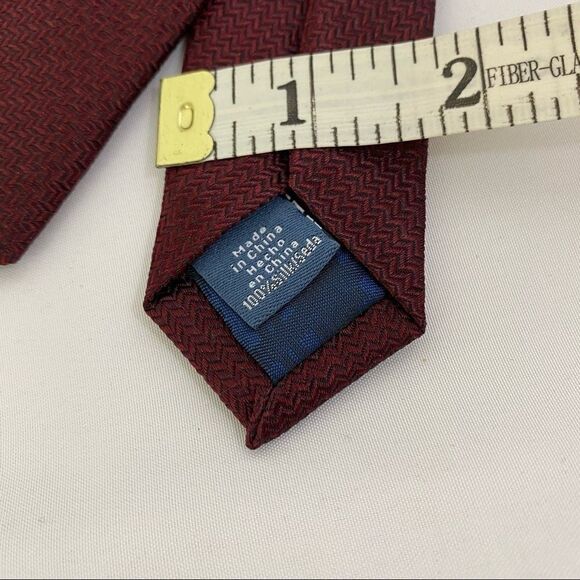 Ryan Seacrest Distinction Men’s Silk Tie Red - Picture 4 of 4